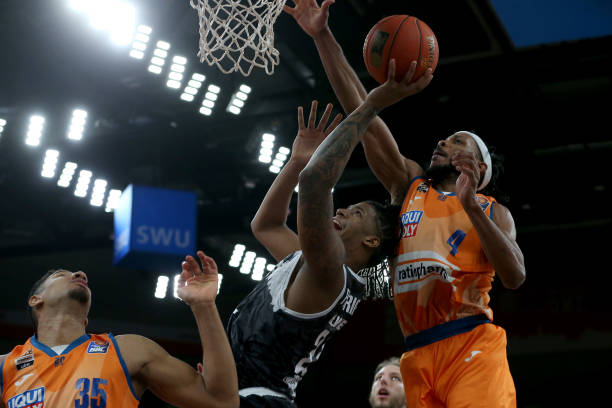 过曼联的报 过曼联的报